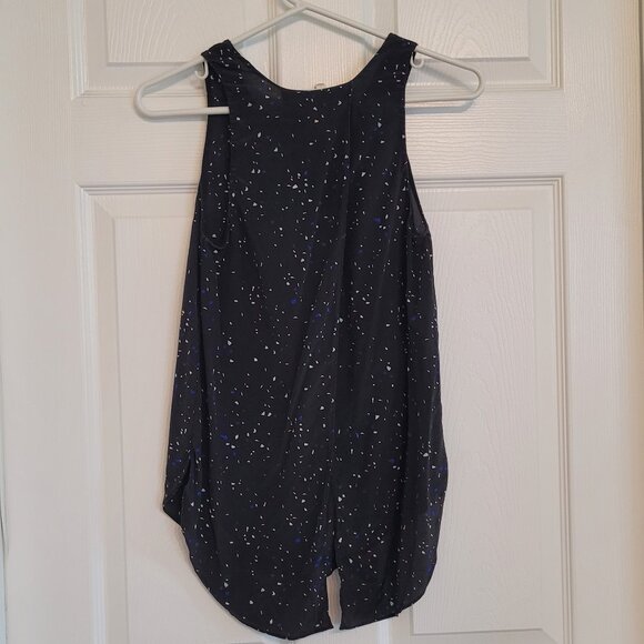 100% Silk Wilfred Aritzia Blouse Tank - Picture 3 of 3